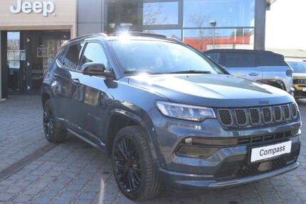 Jeep Compass 63.000 km 29.490 &euro; Potsdam 14482