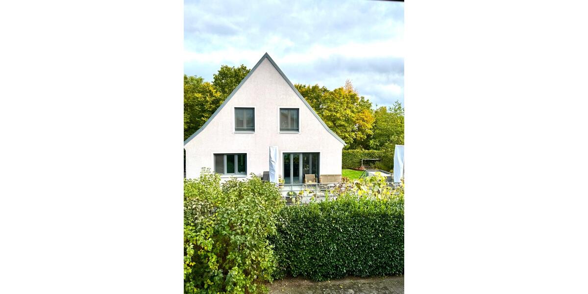 Einfamilienhaus Potsdam - 5 Zimmer, 150 m&sup2;, 2.550&euro; | Angebot:27717812