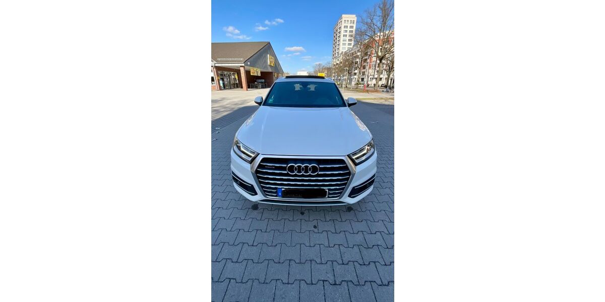 Audi Q7 170.351 km 34.500 &euro; Berlin 10711