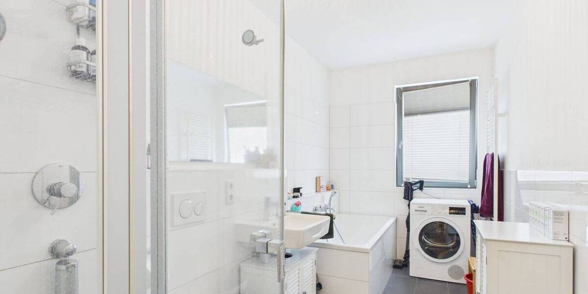 Etagenwohnung Berlin Marienfelde - 3 Zimmer, 93 m&sup2;, 2.200&euro; | Angebot:26684242