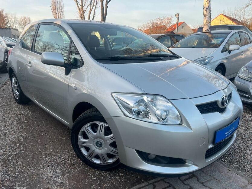 Toyota Auris 161.942 km 3.490 € Berlin 13089