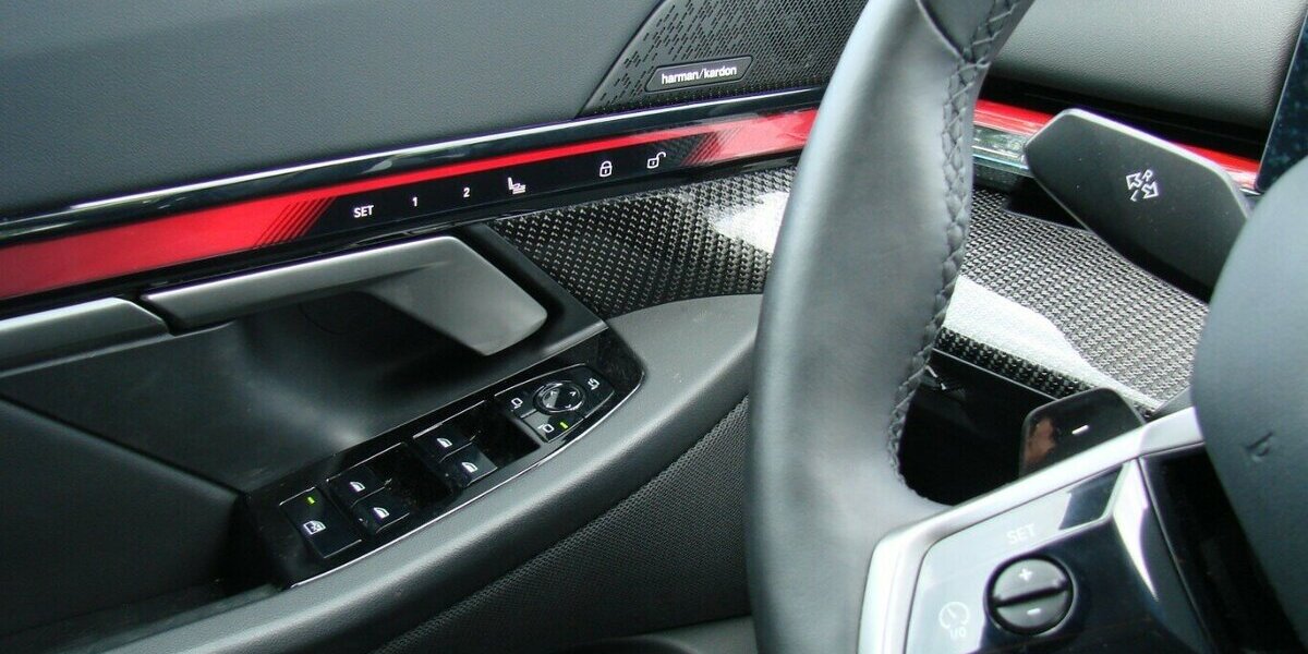 BMW 520 M-Sport Shadow Line ACC H&K SHZ AHK 360º 22.012 km 46.980 &euro; Falkensee 14612
