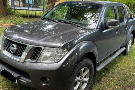 Nissan Navara 182.000 km 17.500 &euro; Schwielowsee 14548