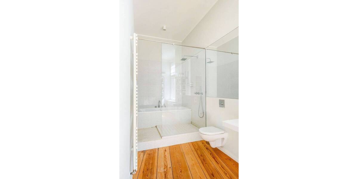 Etagenwohnung Berlin Kreuzberg - 3 Zimmer, 114 m&sup2;, 2.630&euro; | Angebot:26364129