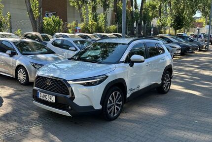 Toyota Corolla Cross 5.000 km 38.950 € Berlin 13403