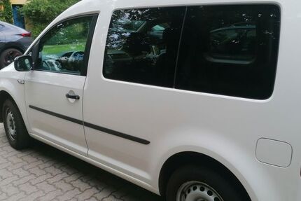 VW Caddy 148.000 km 12.099 &euro; Berlin 10243