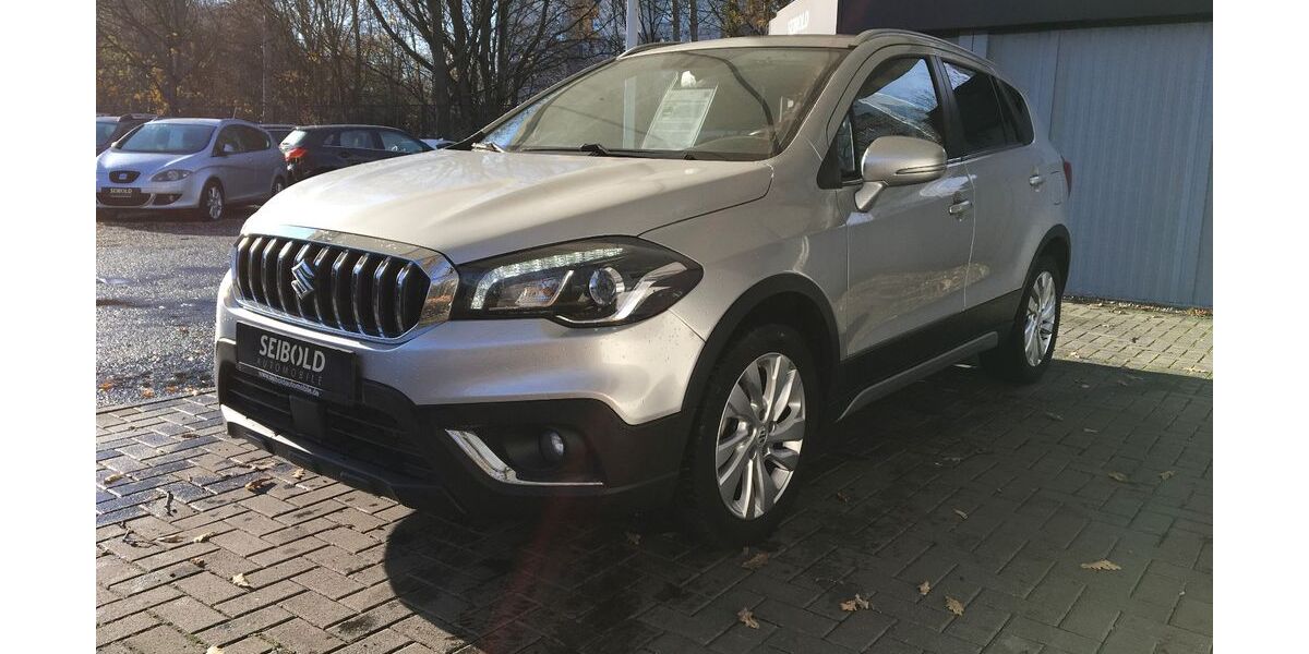 Suzuki (SX4) S-Cross 44.001 km 13.580 € Berlin 10315