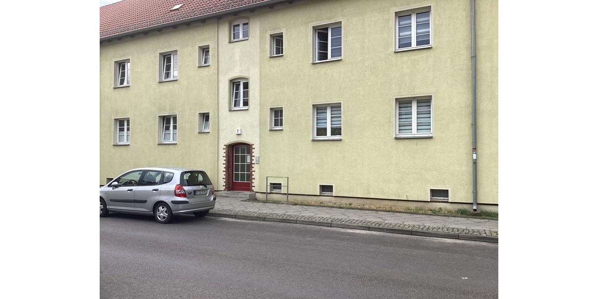 Erdgeschoßwohnung Hennigsdorf - 4 Zimmer, 83 m&sup2;, 853&euro; | Angebot:25389255