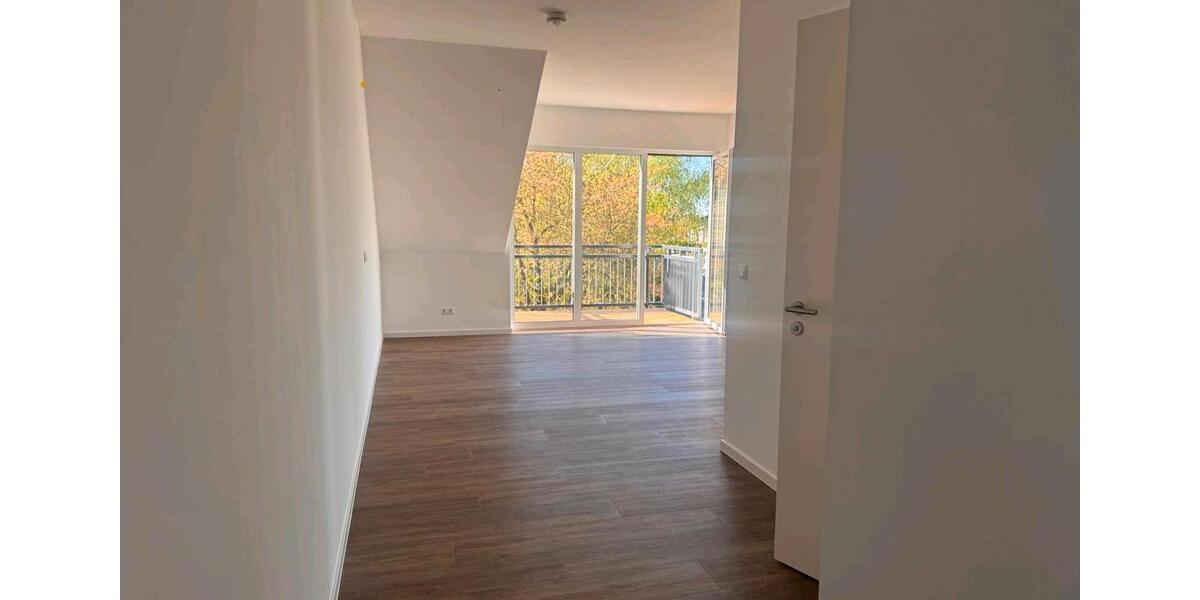 Dachgeschoßwohnung Nauen - 2 Zimmer, 68 m&sup2;, 1.181&euro; | Angebot:26653090