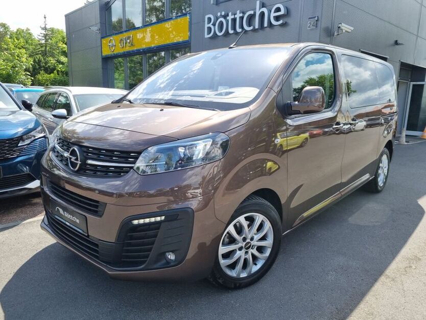 Zafira Life