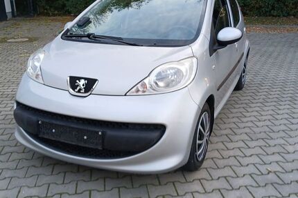 Peugeot 107 126.253 km 3.500 € Berlin 12685