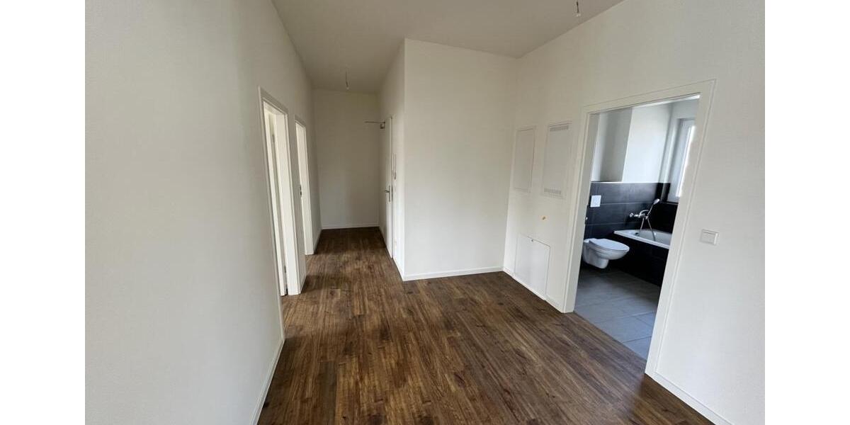 Etagenwohnung Nauen - 4 Zimmer, 90 m&sup2;, 1.330&euro; | Angebot:26232003