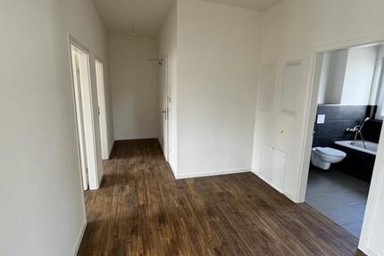 Wohnung Nauen - 4 Zimmer, 90 m&sup2;, 1.330&euro; | Angebot:26232003