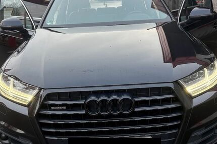 Audi Q7 89.000 km 53.000 € Berlin 12683