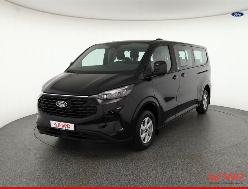 Ford Tourneo Custom 1.012 km 45.890 € Berlin 13599