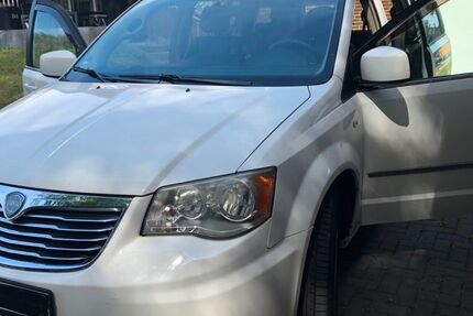 Lancia Voyager 242.000 km 4.900 &euro; Brieselang 14656