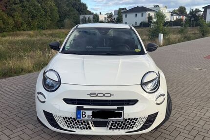 Fiat 600 4.400 km 22.700 &euro; Berlin 13587