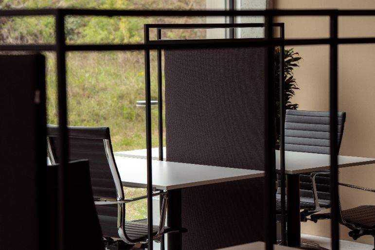 Arbeiten, Netzwerken, Wohlfühlen: Flexibles Co-Working in Potsdam zimmer