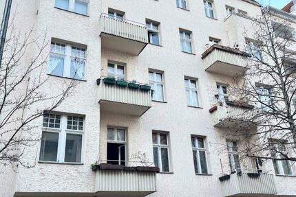 Haus Berlin Moabit - 8 Zimmer, 2 m&sup2;, 4.493.800&euro; | Angebot:25709193