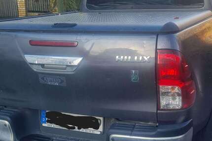 Toyota Hilux 128.092 km 27.000 € Berlin 13059