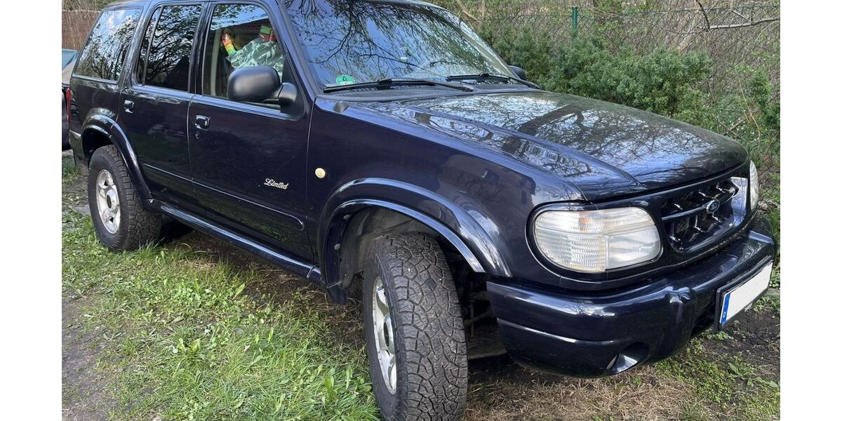 Ford Explorer 138.000 km 1.300 &euro; Brieselang 14656