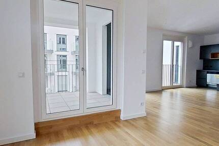 Wohnung Berlin Mitte - 3 Zimmer, 93 m&sup2;, 2.800&euro; | Angebot:26258029