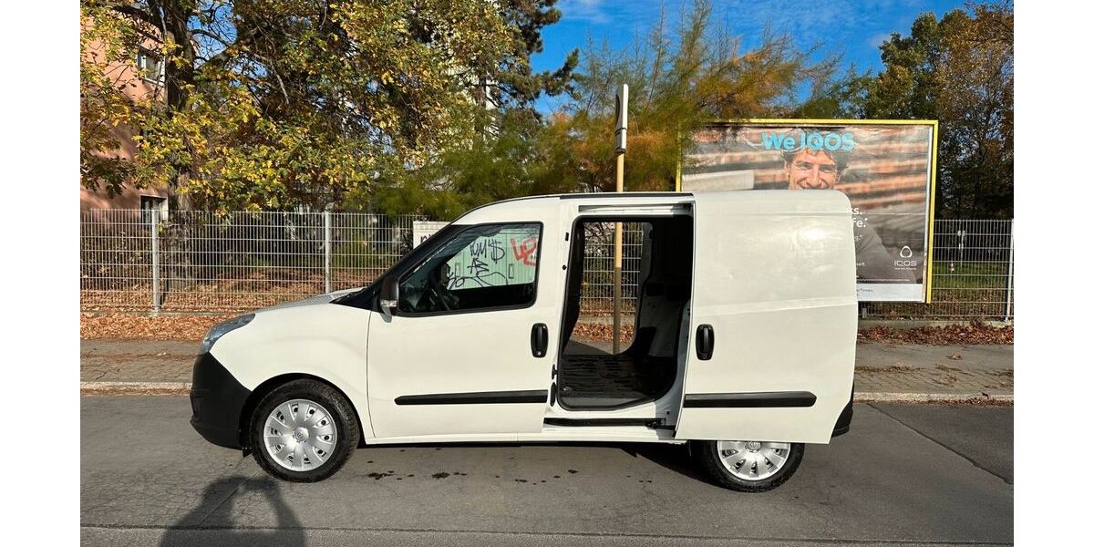 Opel Combo 168.000 km 7.021 &euro; Berlin 13597