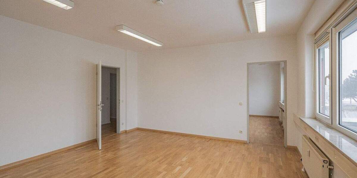 Gewerbeobjekt Wustermark Elstal - 4 Zimmer, 170 m&sup2;, 265.000&euro; | Angebot:25686498