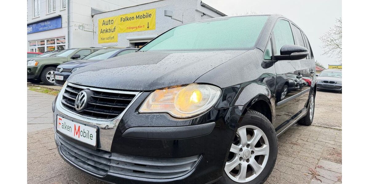 VW Touran 238.000 km 2.998 &euro; Berlin 13127