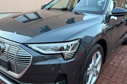 Audi e-tron 122.000 km 19.999 &euro; Berlin 12355