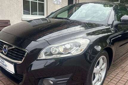 Volvo C70 181.000 km 8.900 € Berlin 13059