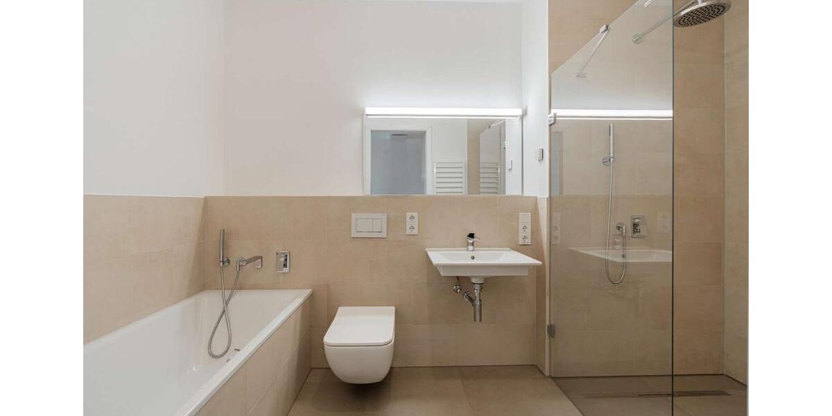 Etagenwohnung Berlin Tempelhof-Schöneberg - 2 Zimmer, 79 m&sup2;, 2.100&euro; | Angebot:26255362