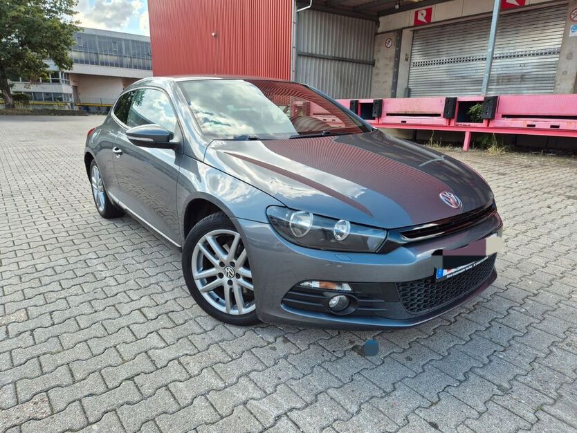 VW Scirocco 158.402 km 5.900 € Berlin 13089