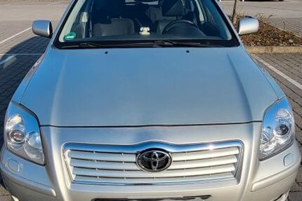 Toyota Avensis 271.700 km 2.250 &euro; Berlin 13591