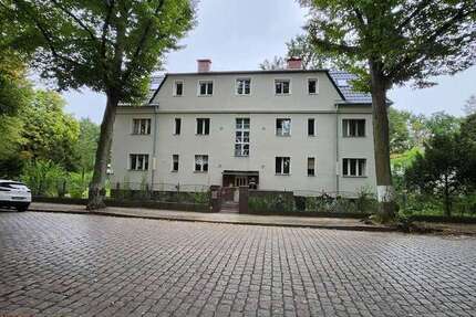 Wohnung Berlin Steglitz-Zehlendorf - 3 Zimmer, 113 m&sup2;, 2.085&euro; | Angebot:26363938