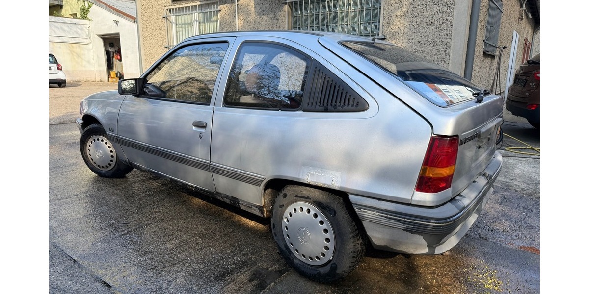Opel Kadett E LS Automatik Schiebedach 97.135 km 700 &euro; Berlin 10247