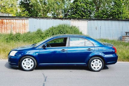 Toyota Avensis 158.998 km 2.200 &euro; Berlin 13629