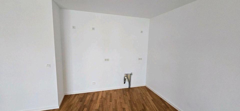 Erdgeschoßwohnung Berlin Mitte - 3 Zimmer, 93 m&sup2;, 2.075&euro; | Angebot:26347783