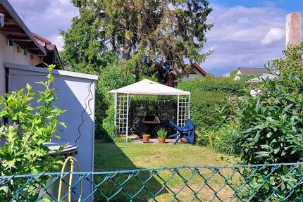 Gartenlaube mit Wasserzugang auf Pachtland