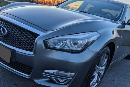 INFINITI Q70 237.000 km 9.900 &euro; Berlin 12277