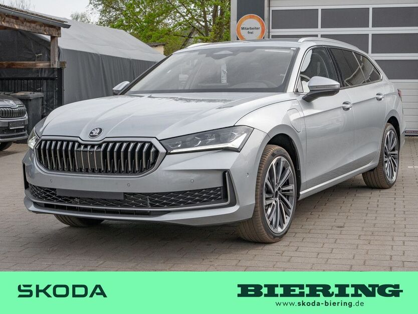 Skoda Superb 5.555 km 53.390 € Schwielowsee OT Geltow 14548