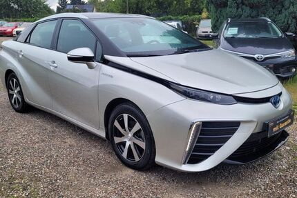 Toyota Mirai 80.000 km 15.990 € Berlin 13127