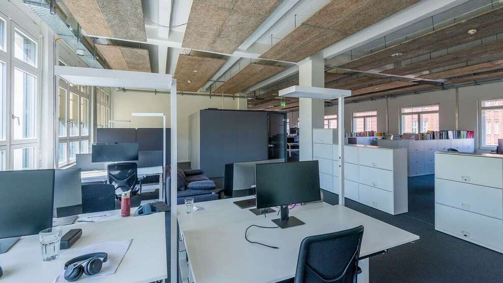 Büro in Berlin 2.990 € 30 m² zimmer