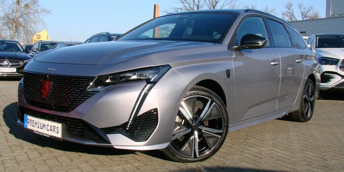 Peugeot 308 SW 1.5 GT ACC Panorama LED SCR 31.506 km 23.980 &euro; Falkensee 14612