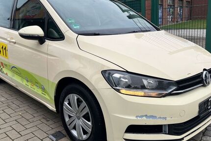 VW Touran 449.000 km 5.900 € Berlin Weißensee-Pankow 13086