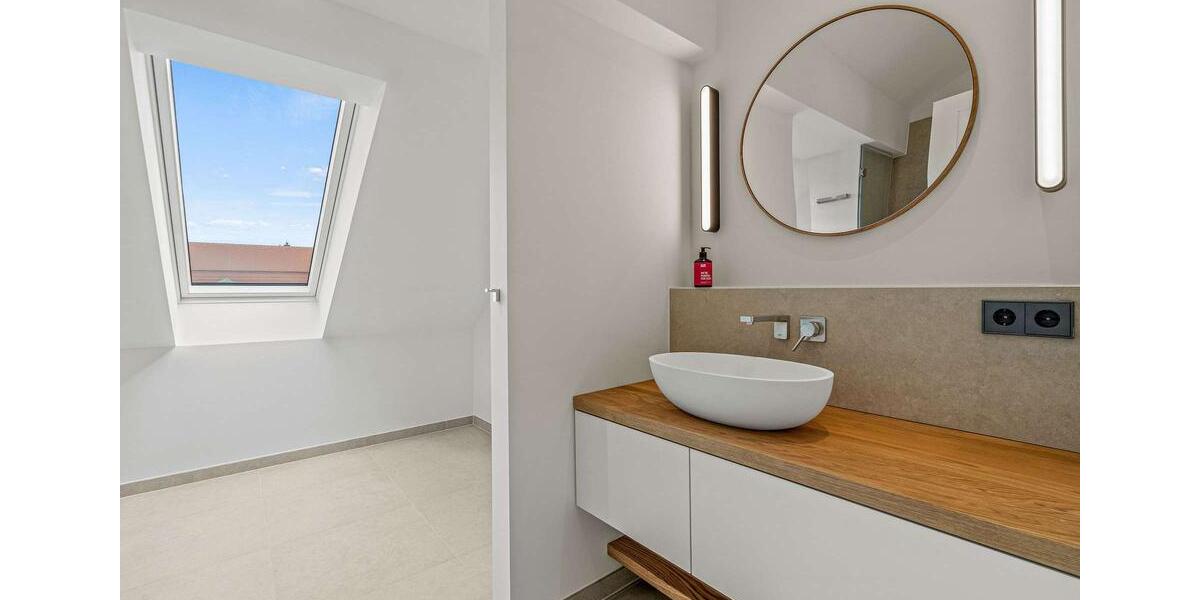 Luxuriöse Dachgeschosswohnung mit Parkblick im Erstbezug 5 zimmer