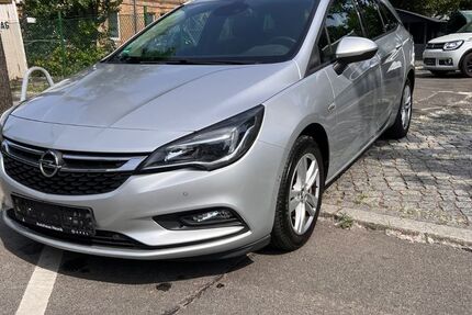 Opel Astra 105.000 km 8.999 &euro; Berlin 13597