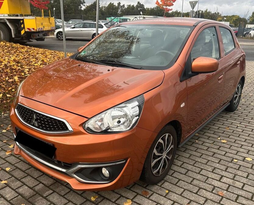 Mitsubishi Space Star 74.855 km 5.900 € Berlin 12349