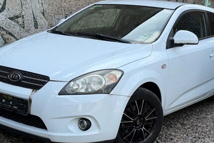 Kia ceed / Ceed 225.000 km 3.450 &euro; Berlin 10245
