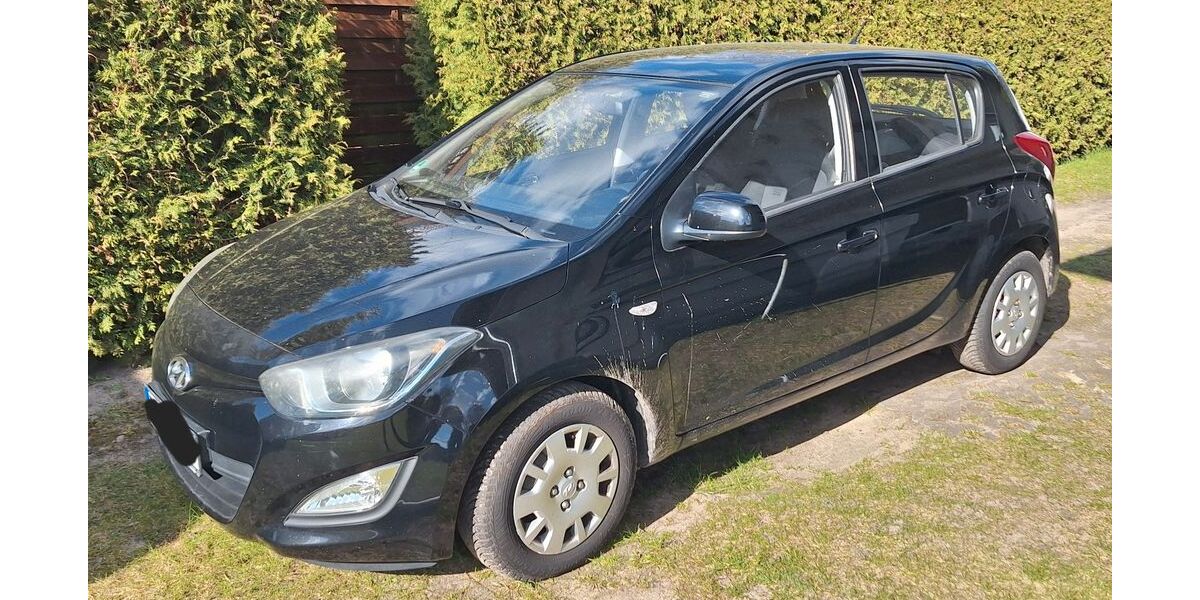 Hyundai i20 146.799 km 4.700 &euro; Rangsdorf 15834